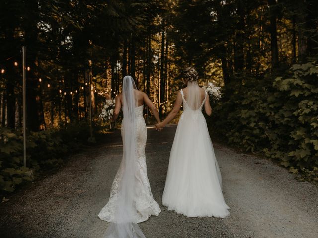 Skylar and Taylor&apos;s wedding in Hope, British Columbia 14