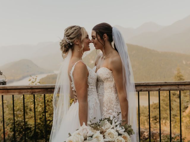 Skylar and Taylor&apos;s wedding in Hope, British Columbia 18