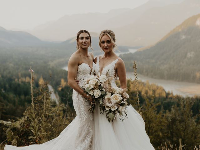 Skylar and Taylor&apos;s wedding in Hope, British Columbia 21