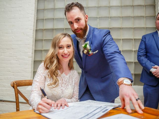 Lauren and Jeff&apos;s wedding in Hamilton, Ontario 23