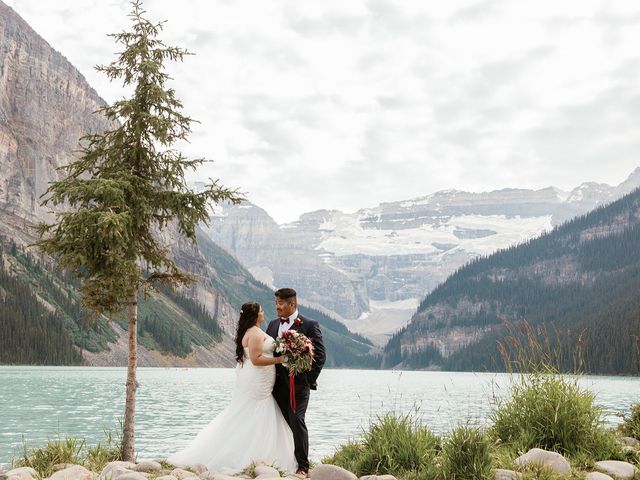 Richard and Alannah&apos;s wedding in Lake Louise, Alberta 19