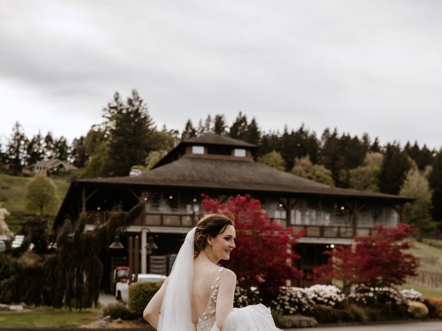Paul and Nathalie&apos;s wedding in Brentwood Bay, British Columbia 33