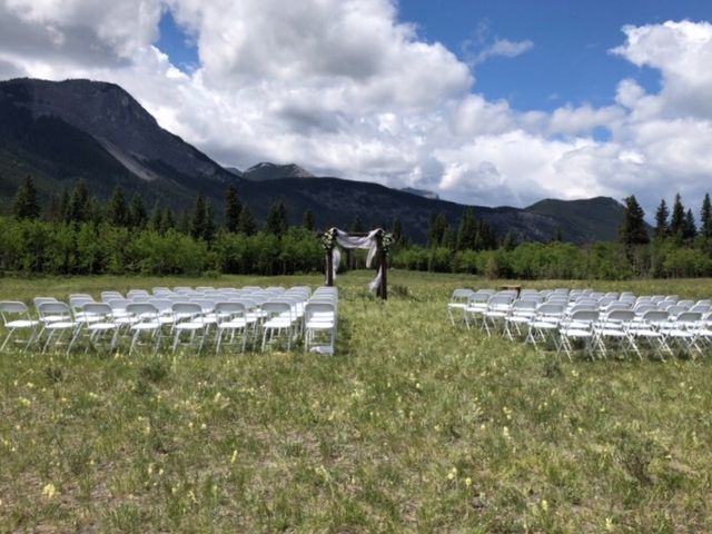 Brad and Brittney&apos;s wedding in Canmore, Alberta 4
