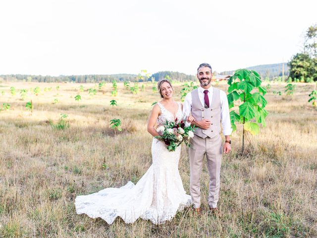 Aureline and Audrey&apos;s wedding in Nanaimo, British Columbia 22