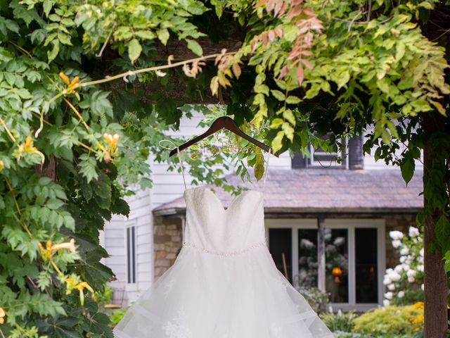 Rob and Erica&apos;s wedding in Port Colborne, Ontario 8