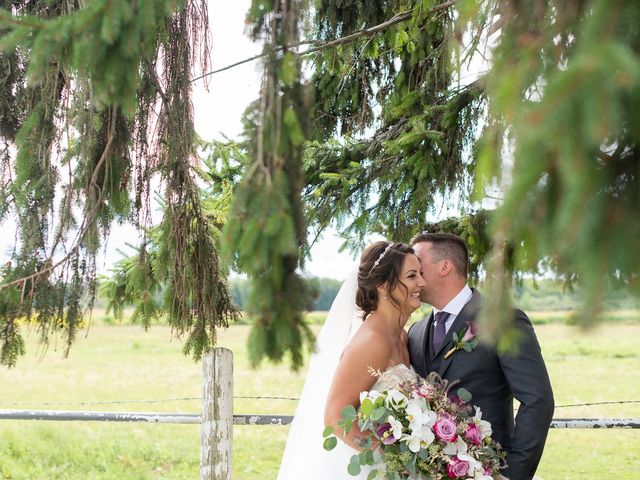 Rob and Erica&apos;s wedding in Port Colborne, Ontario 21