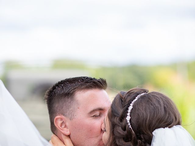 Rob and Erica&apos;s wedding in Port Colborne, Ontario 24