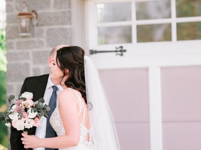 Erica and Devon&apos;s wedding in Prince Edward County, Ontario 13
