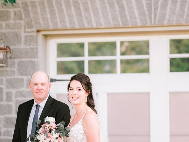 Erica and Devon&apos;s wedding in Prince Edward County, Ontario 14