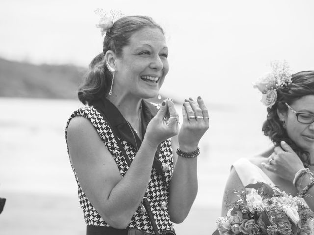 Jessica and Jean-Pierre&apos;s wedding in Tofino, British Columbia 36