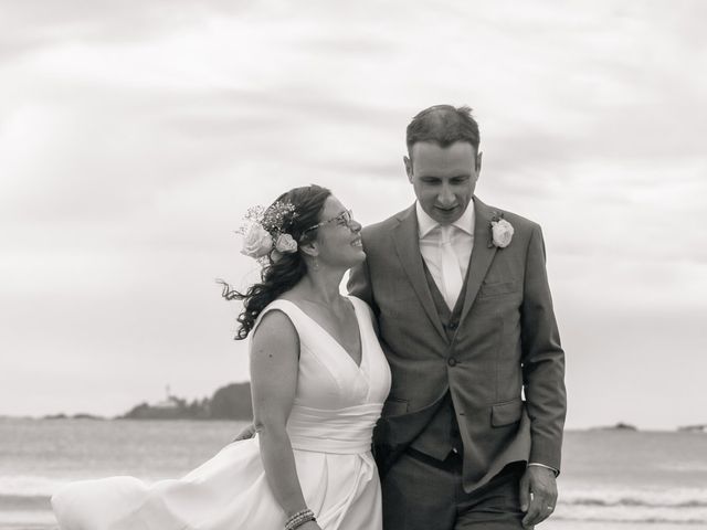 Jessica and Jean-Pierre&apos;s wedding in Tofino, British Columbia 55