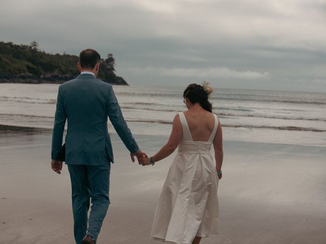 Jessica and Jean-Pierre&apos;s wedding in Tofino, British Columbia 58