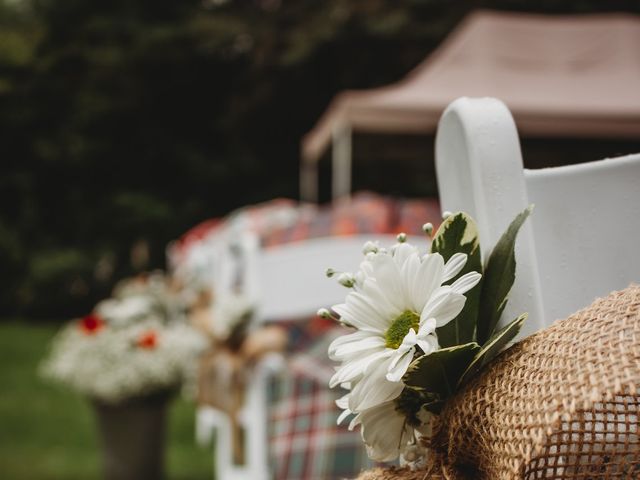 Trent and Shelby&apos;s wedding in Oro-Medonte, Ontario 15