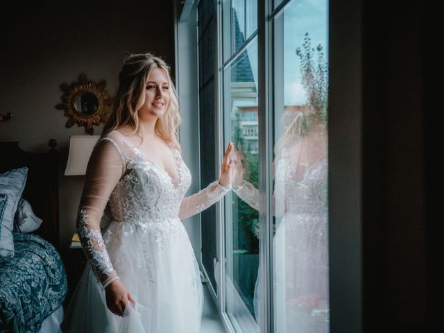 Viktoria and Dan&apos;s wedding in Calgary, Alberta 30