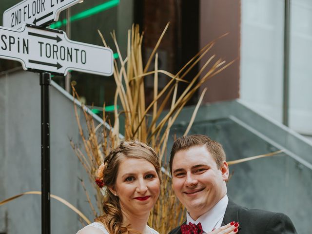 Hugh and Victoria&apos;s wedding in Toronto, Ontario 37