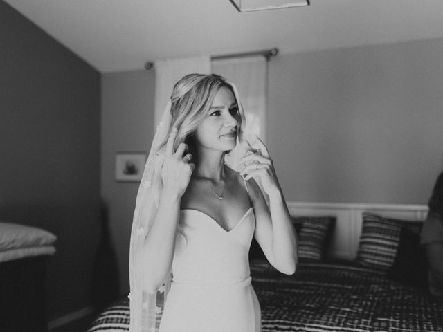Anthony and Hannah's wedding in Halfmoon Bay, British Columbia 7