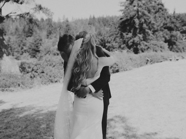 Anthony and Hannah's wedding in Halfmoon Bay, British Columbia 17