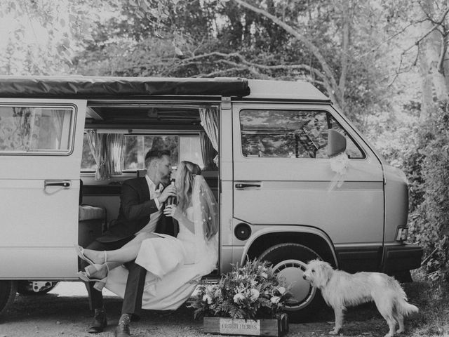 Anthony and Hannah's wedding in Halfmoon Bay, British Columbia 40