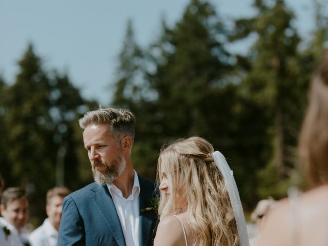 Anthony and Hannah's wedding in Halfmoon Bay, British Columbia 53