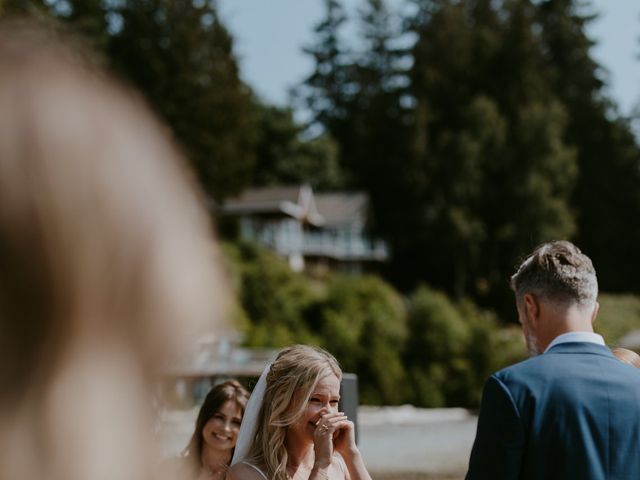 Anthony and Hannah's wedding in Halfmoon Bay, British Columbia 56