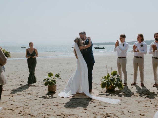 Anthony and Hannah's wedding in Halfmoon Bay, British Columbia 59