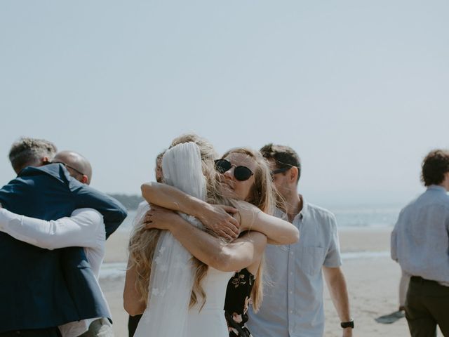 Anthony and Hannah's wedding in Halfmoon Bay, British Columbia 64