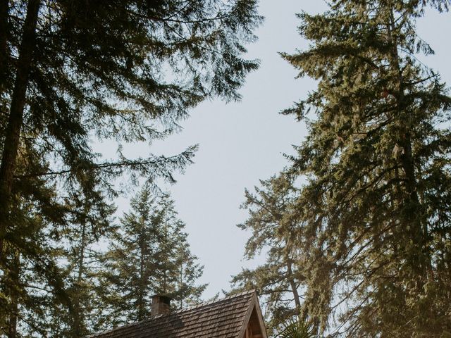 Anthony and Hannah's wedding in Halfmoon Bay, British Columbia 72
