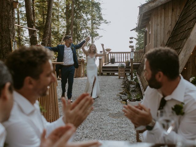 Anthony and Hannah's wedding in Halfmoon Bay, British Columbia 89