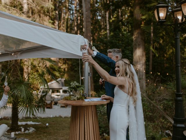 Anthony and Hannah's wedding in Halfmoon Bay, British Columbia 94