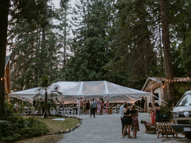 Anthony and Hannah's wedding in Halfmoon Bay, British Columbia 102