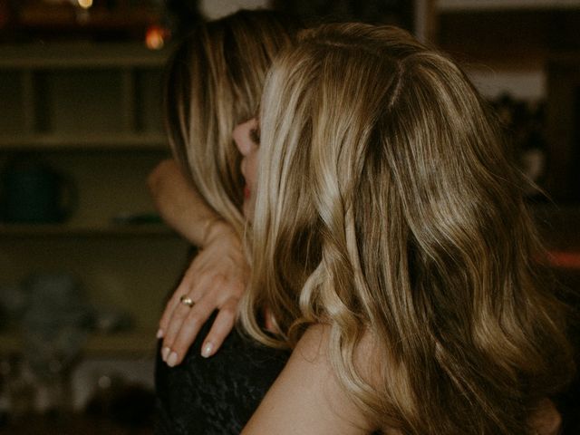 Anthony and Hannah's wedding in Halfmoon Bay, British Columbia 112