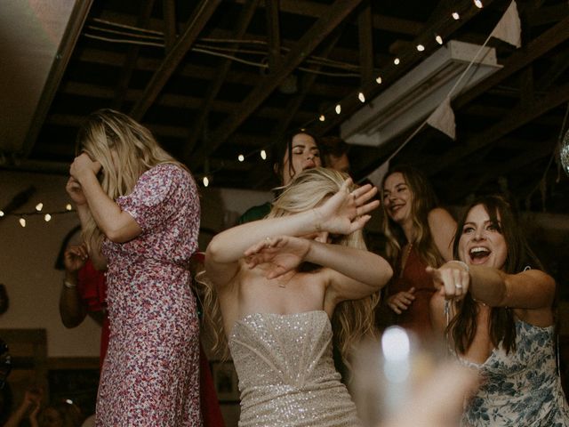 Anthony and Hannah's wedding in Halfmoon Bay, British Columbia 114