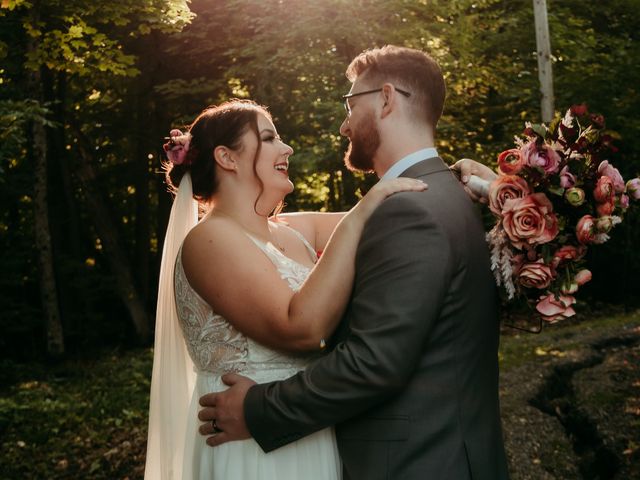 Michael and Samantha&apos;s wedding in Parry Sound, Ontario 15