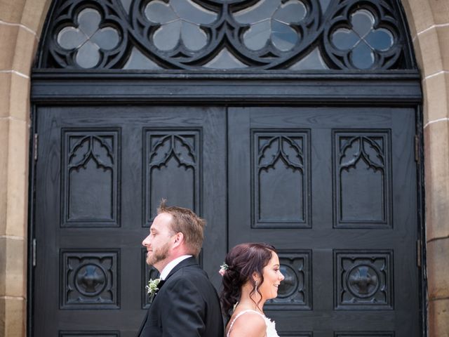 Sébastien and Vanessa&apos;s wedding in Charlottetown, Prince Edward Island 9