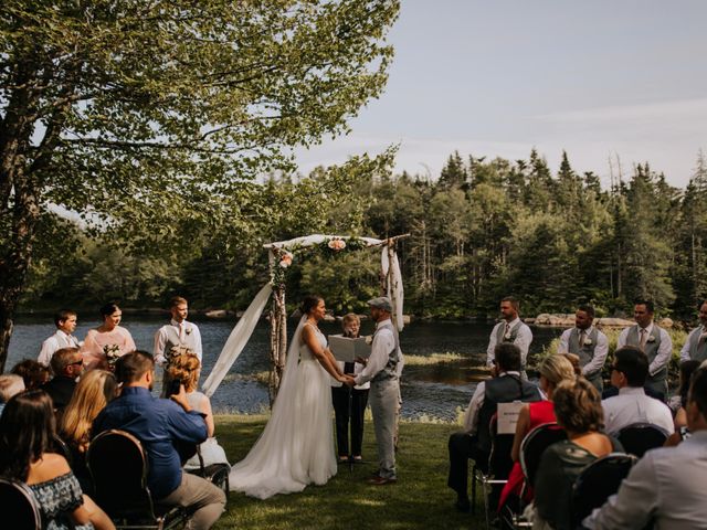 Kyle and Sabrina&apos;s wedding in Liscomb, Nova Scotia 20
