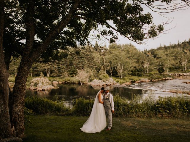 Kyle and Sabrina&apos;s wedding in Liscomb, Nova Scotia 31