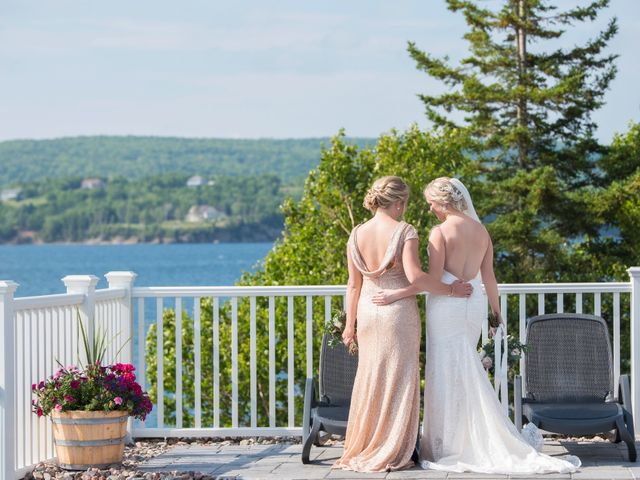 Andrew and Erica&apos;s wedding in Baddeck, Nova Scotia 56