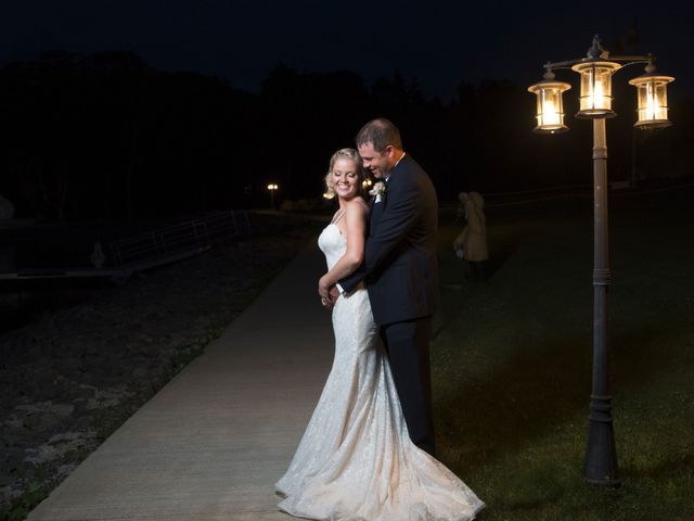 Andrew and Erica&apos;s wedding in Baddeck, Nova Scotia 165