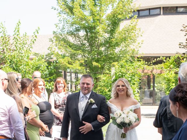 Scott and Vanessa&apos;s wedding in St Catharines, Ontario 8