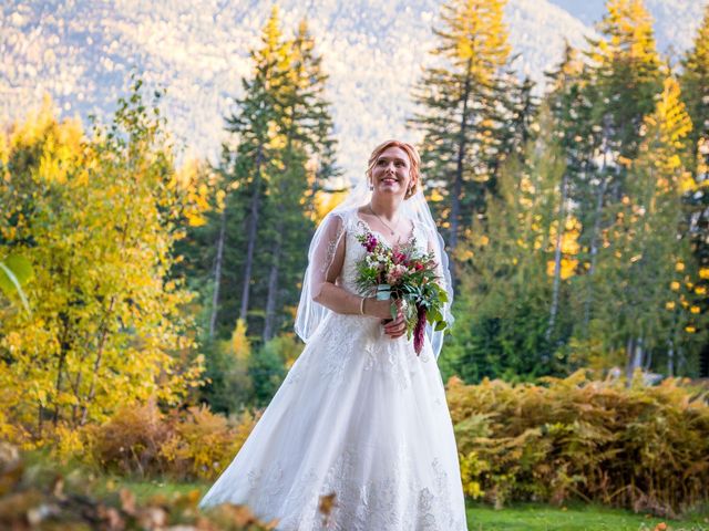 Jason and Amy&apos;s wedding in Balfour, British Columbia 12