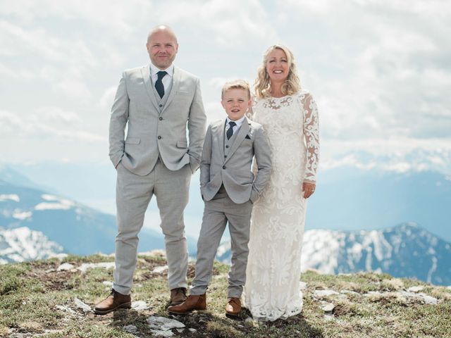 Sam and Ryan's wedding in Revelstoke, British Columbia 19