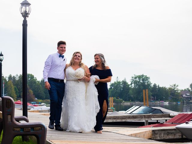Dylan and Chloe's wedding in Sauble Beach, Ontario 24