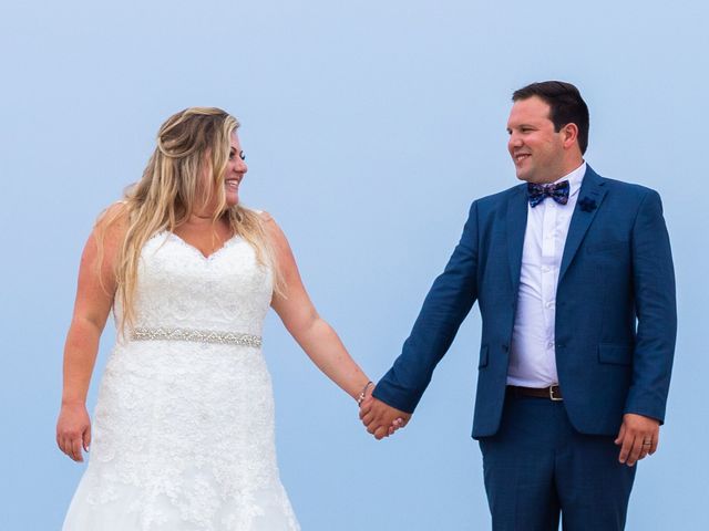 Dylan and Chloe's wedding in Sauble Beach, Ontario 36