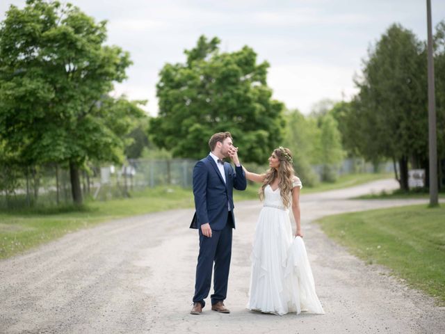 Mackenzie and Cayla&apos;s wedding in Milton, Ontario 44