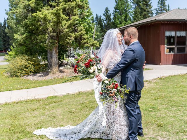 Tenaya and Joe&apos;s wedding in Redwood Meadows, Alberta 15
