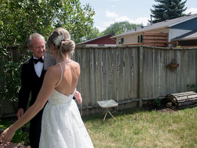 Jenna and Tim&apos;s wedding in Winnipeg, Manitoba 16