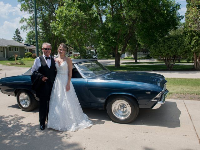 Jenna and Tim&apos;s wedding in Winnipeg, Manitoba 21