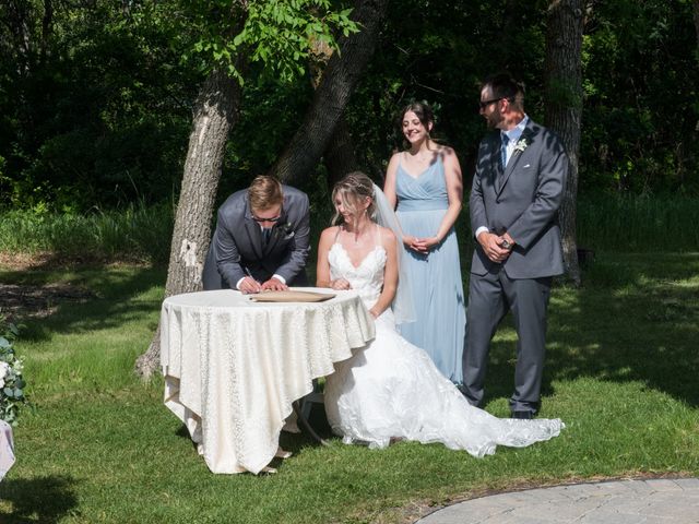 Jenna and Tim&apos;s wedding in Winnipeg, Manitoba 58