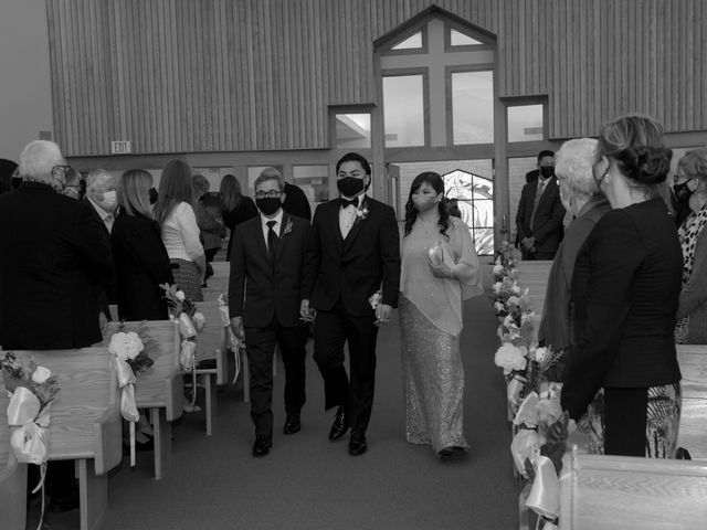 Victoria and Paolo&apos;s wedding in Winnipeg, Manitoba 39