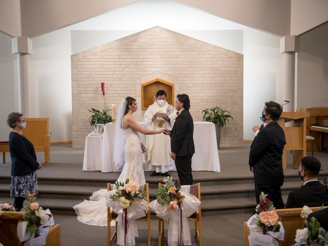 Victoria and Paolo&apos;s wedding in Winnipeg, Manitoba 47